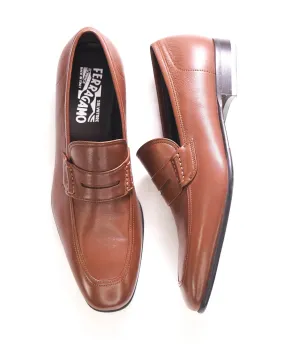 $800 SALVATORE FERRAGAMO - Supple Leather Brown Penny Loafers Sleek Silhouette - 8 D