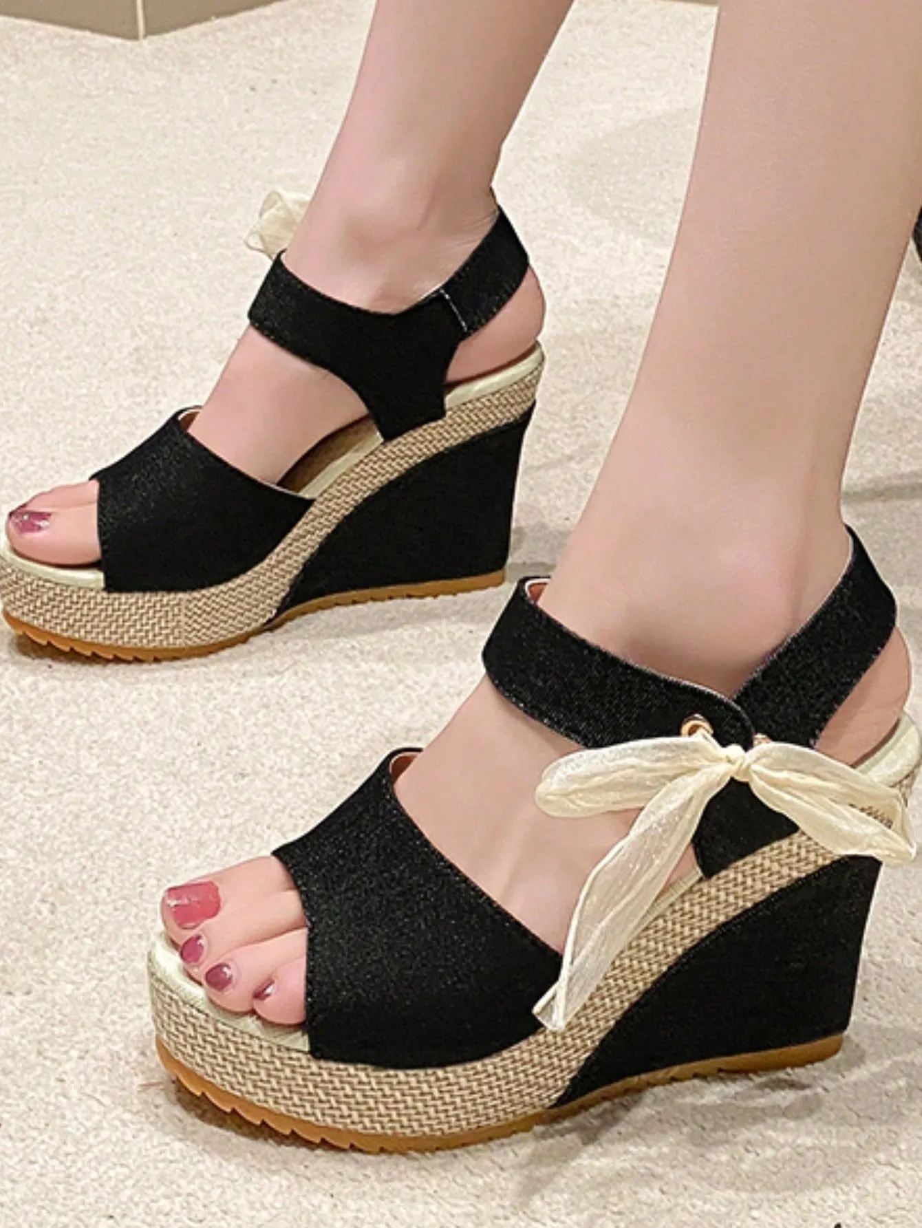 New Arrival Fashionable And Elegant Korean-Style Wedge Heel Thick-Soled Comfortable Women Sandals, Sole Sent At Random