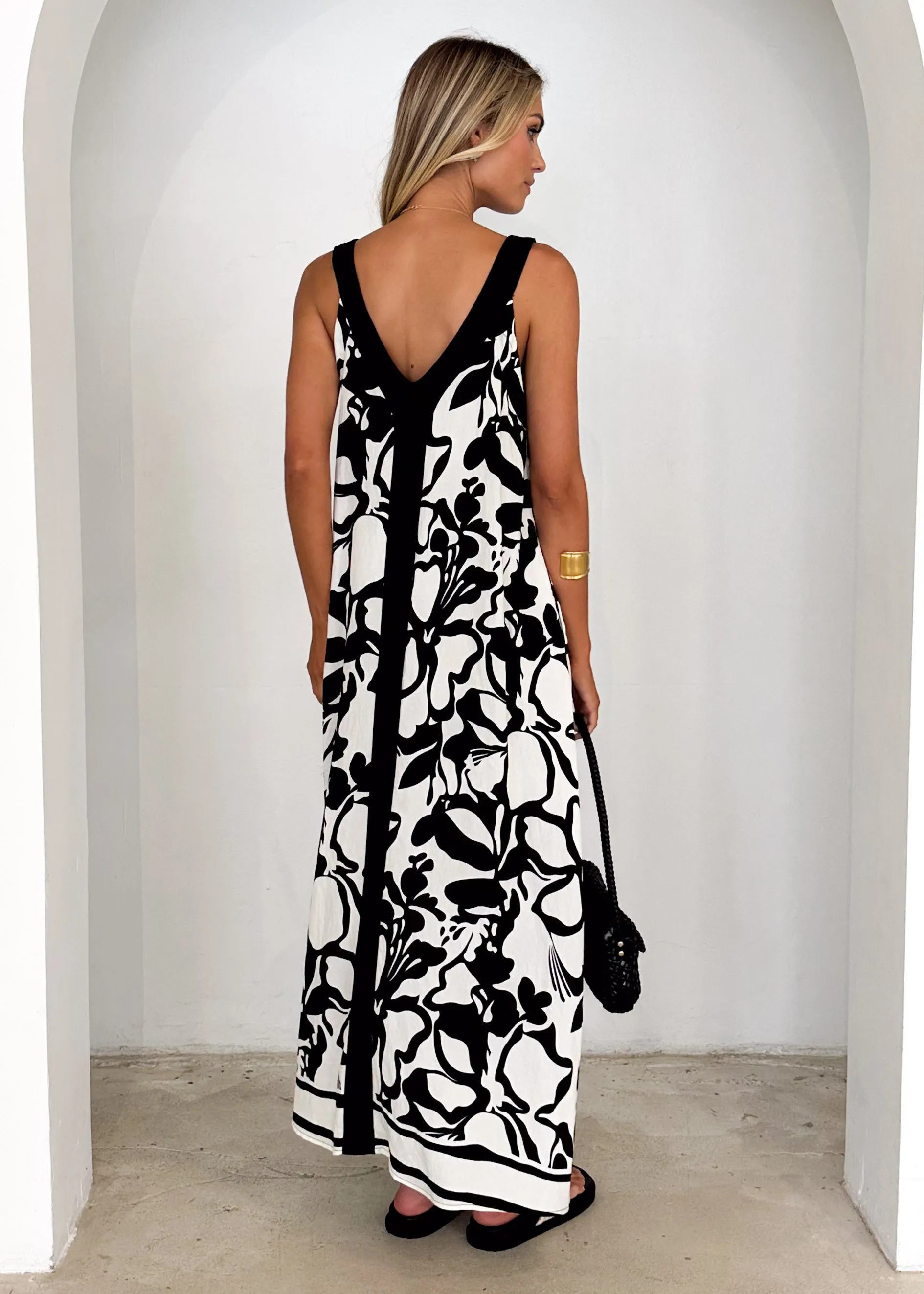 Quartz Maxi Dress - Black Abstract